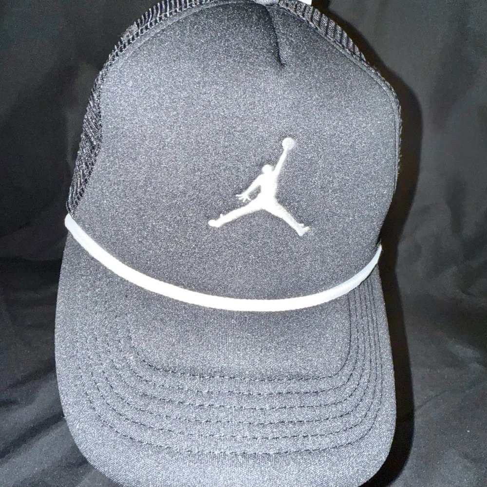 Nike MJ - Jump Man Foam Rope Trucker Black and White- Youth Size SnapBack